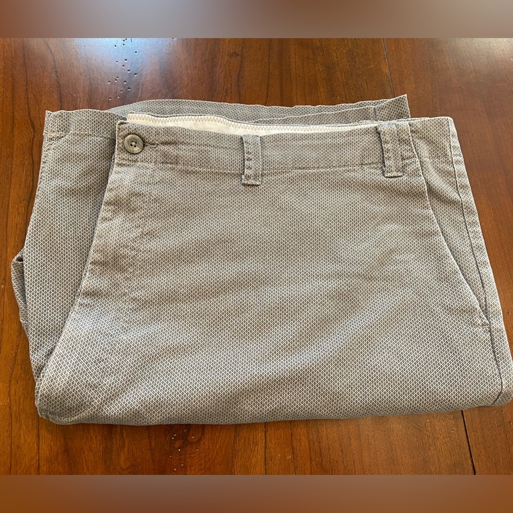 ROWM Men’s Cotton Stretch Shorts Size 52 Inseam 9”